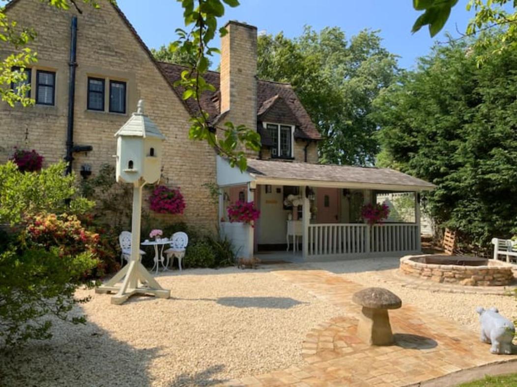 Piglet Lodge Pebworth Eksteriør bilde