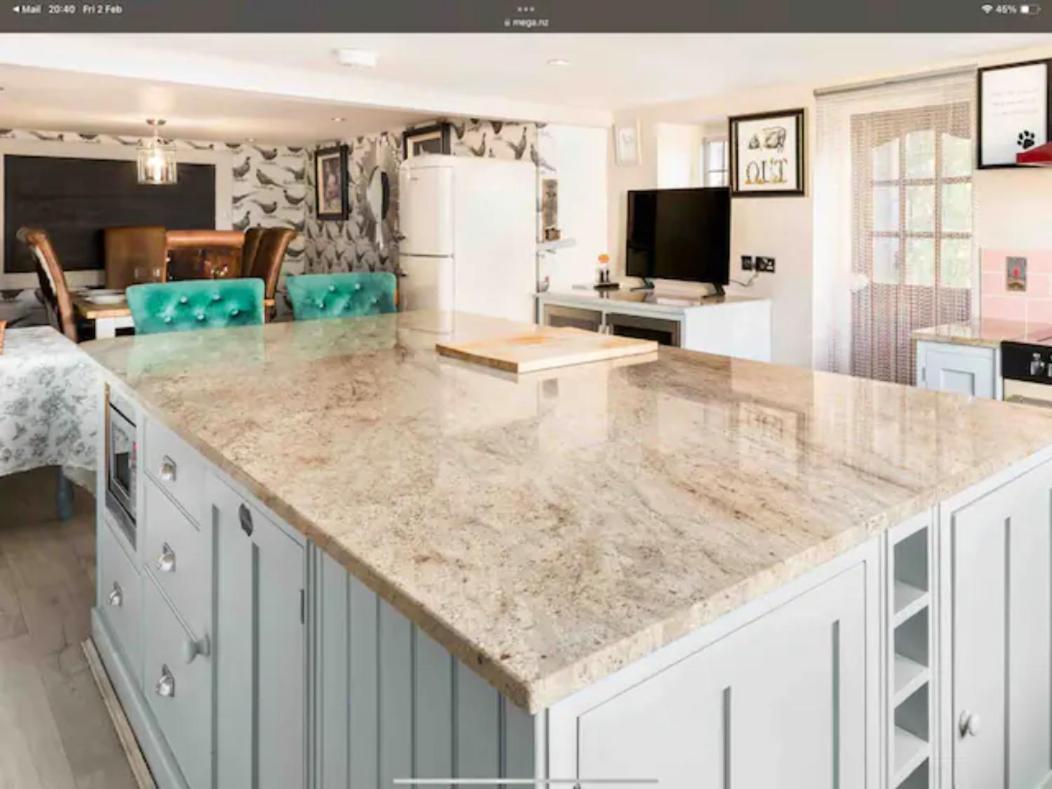 Piglet Lodge Pebworth Eksteriør bilde