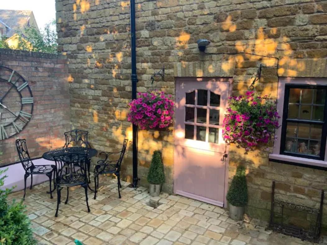 Piglet Lodge Pebworth Eksteriør bilde